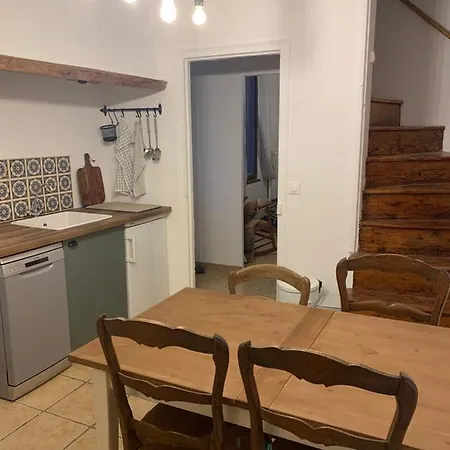 Maison De Au Bord De La Riviere !