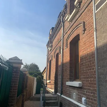 Maison De Au Bord De La Rivière ! Hébergement de vacances *