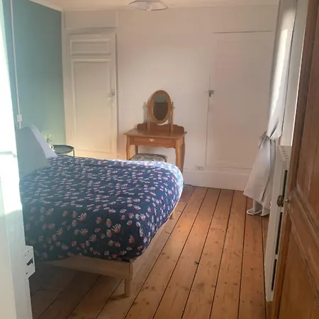 Hébergement de vacances Maison De Au Bord De La Rivière !