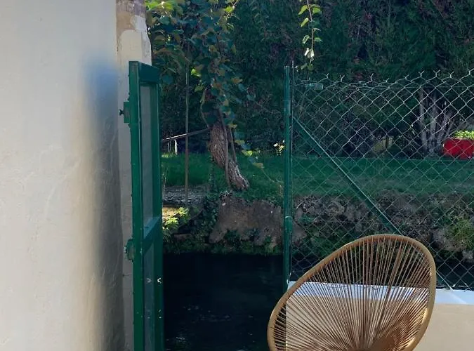 Maison De Au Bord De La Riviere ! Holiday home